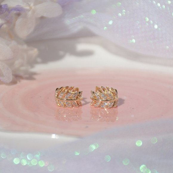 NEW 14K Gold Plated Diamond Leaf Hoop Earrings - Picture 6 of 8